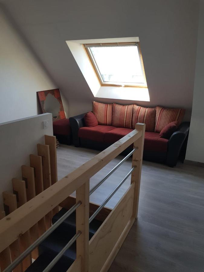 Agreable Maison Moderne Le Hezo Luaran gambar